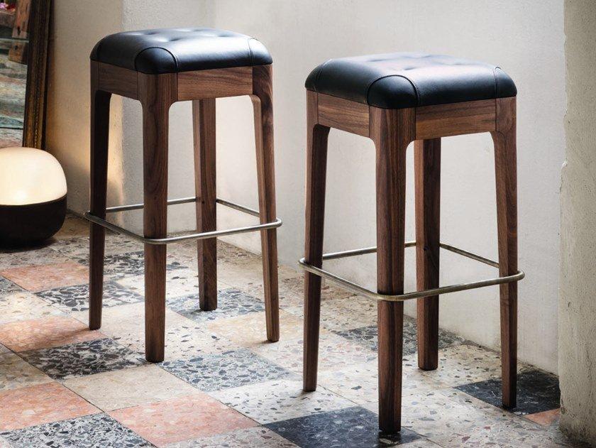Tufted leather stool | Webby by Porada