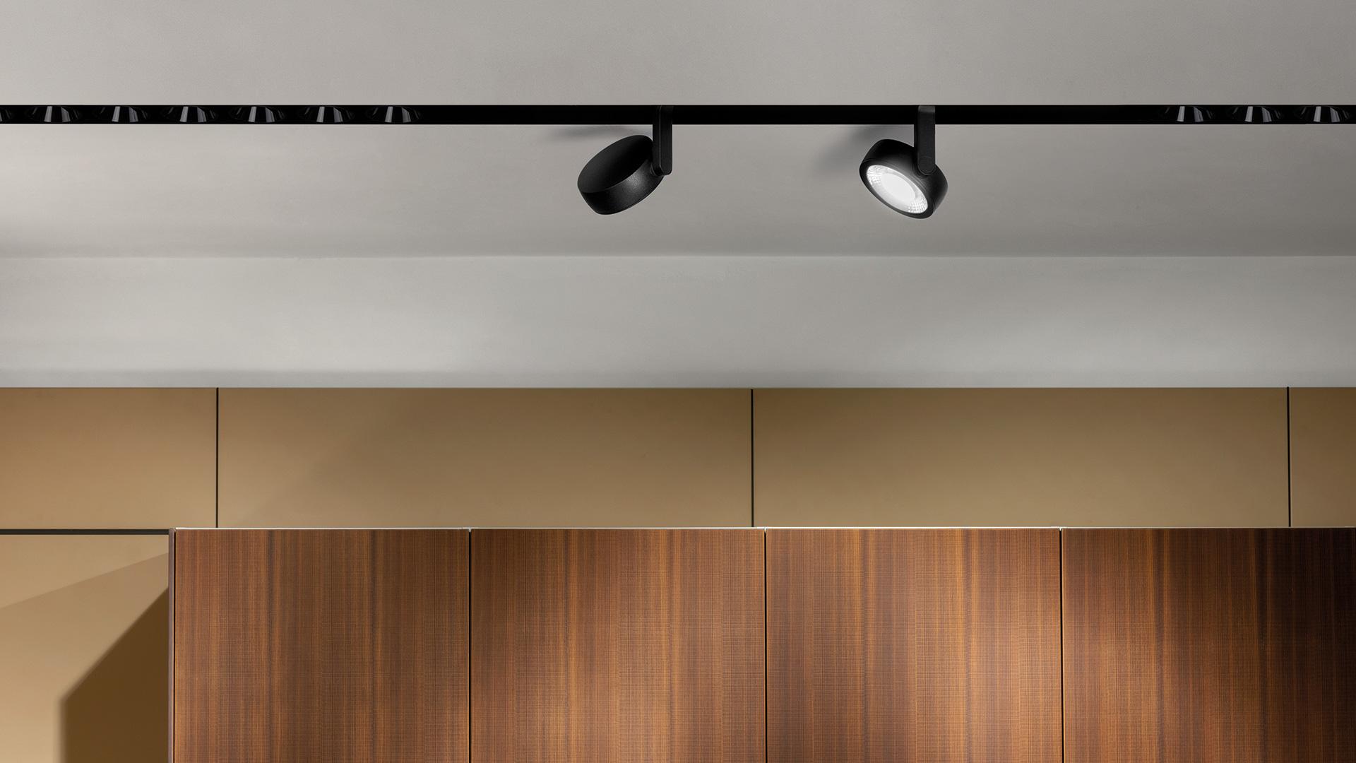 LED aluminium spotlight | Black Foster Six S by Arkoslight