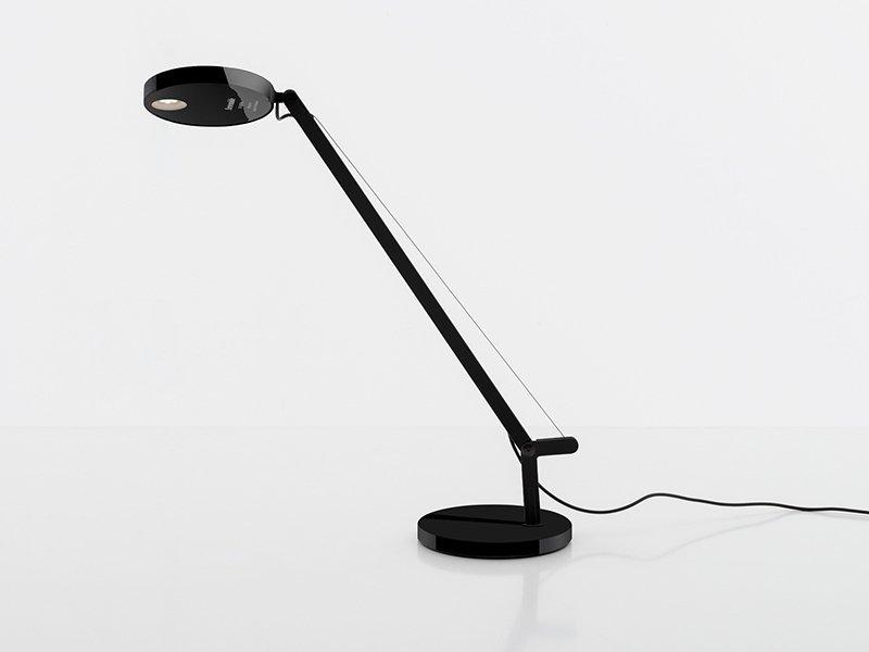 LED direct light die cast aluminium table lamp | Demetra Micro by Artemide