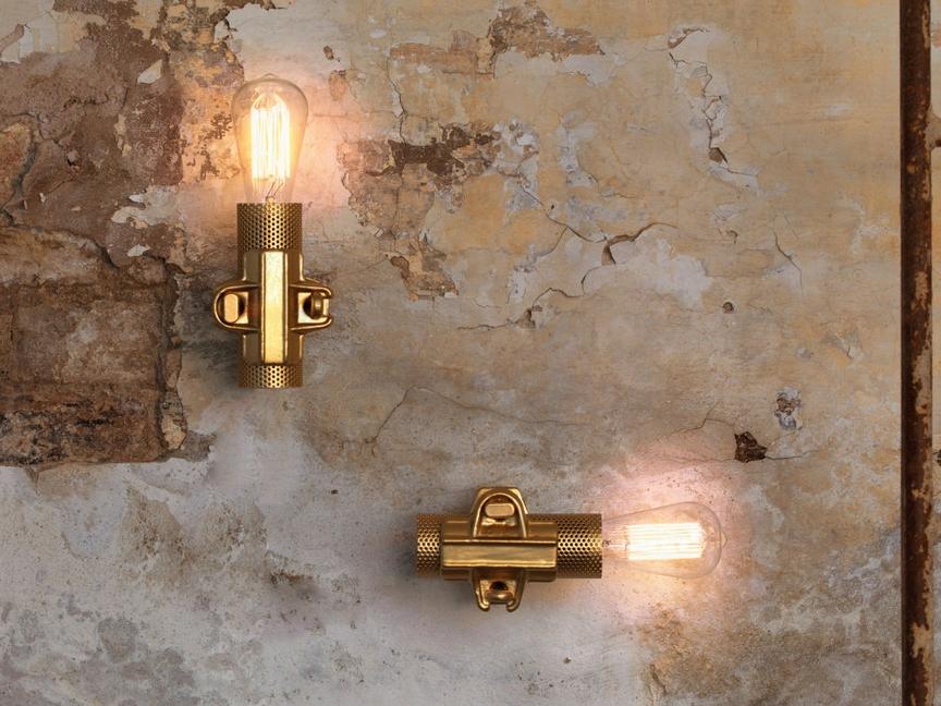 Painted metal wall light | Nando by Karman