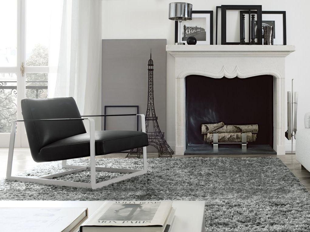 Sled base leather armchair with armrests | Gaston by Poliform