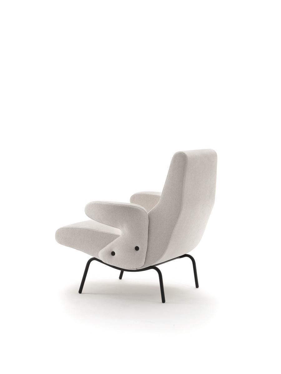 Fabric armchair | Delfino by Arflex