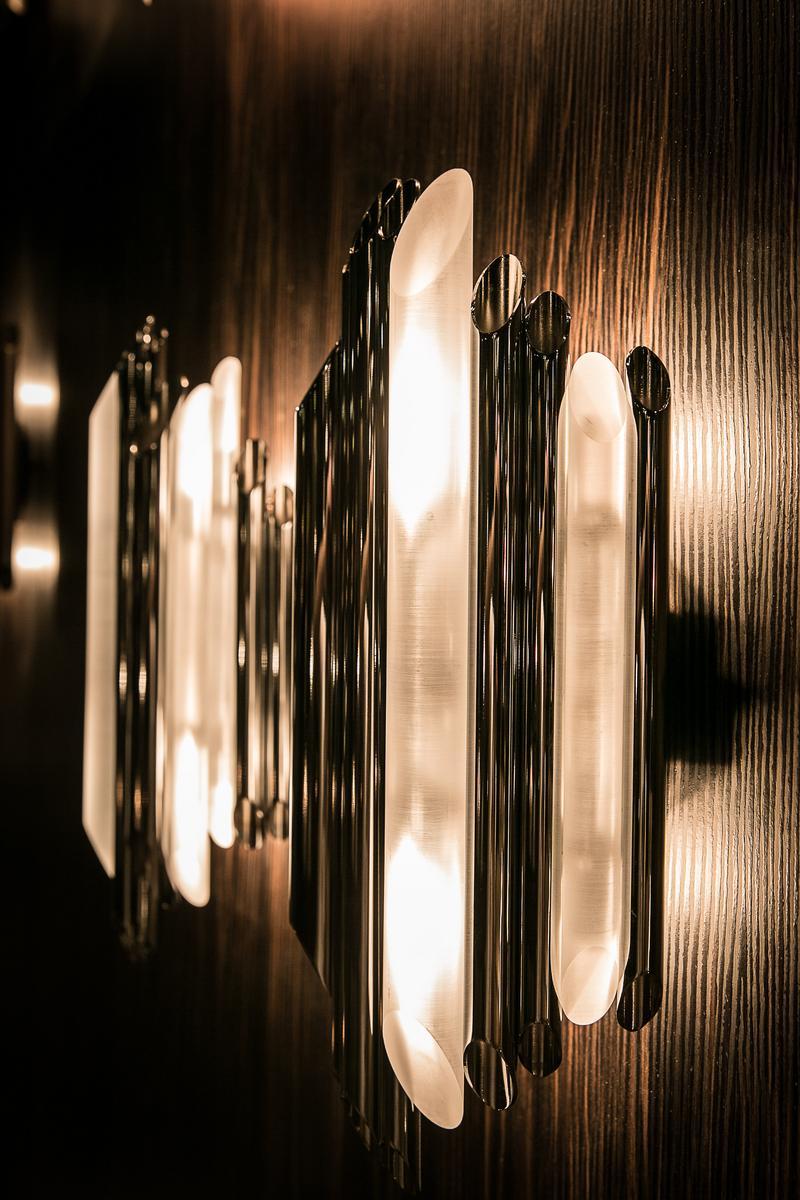 Metal and plexiglass wall light | Bach by Contardi