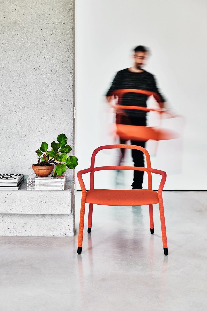 Fabric easy chair with armrests | Pippi Ap by Midj