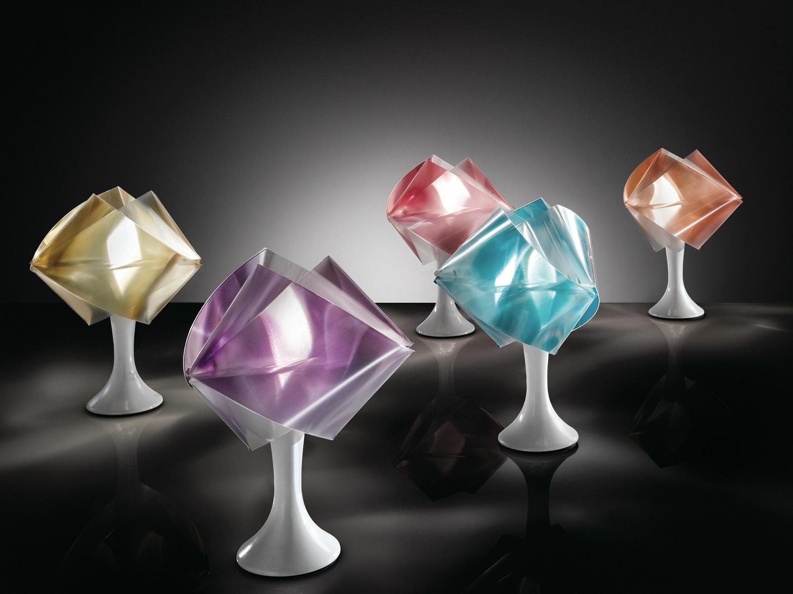 LED Lentiflex® table lamp | Gemmy Prisma by Slamp