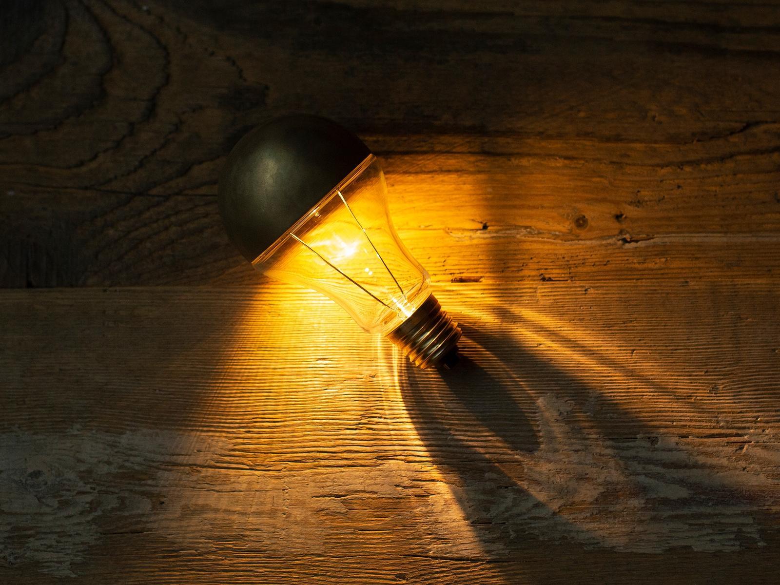 LED cordless table lamp | Trenta Limited Numbered Edition by Catellani & Smith