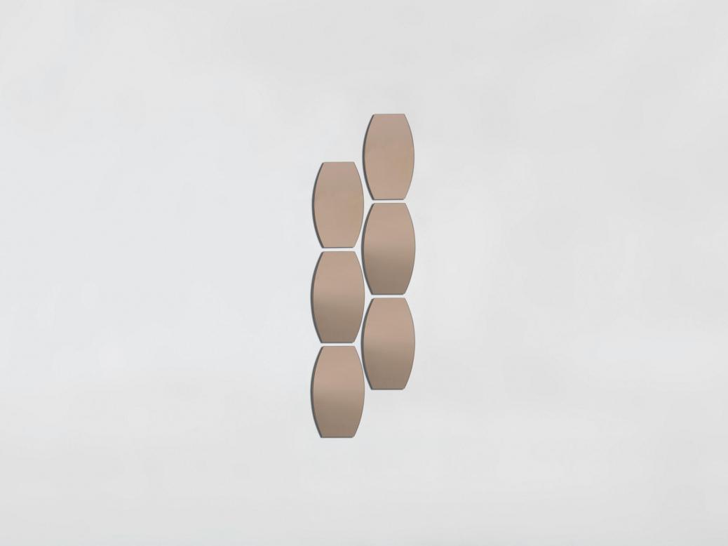 Wall-mounted mirror | Skin by Tonin Casa