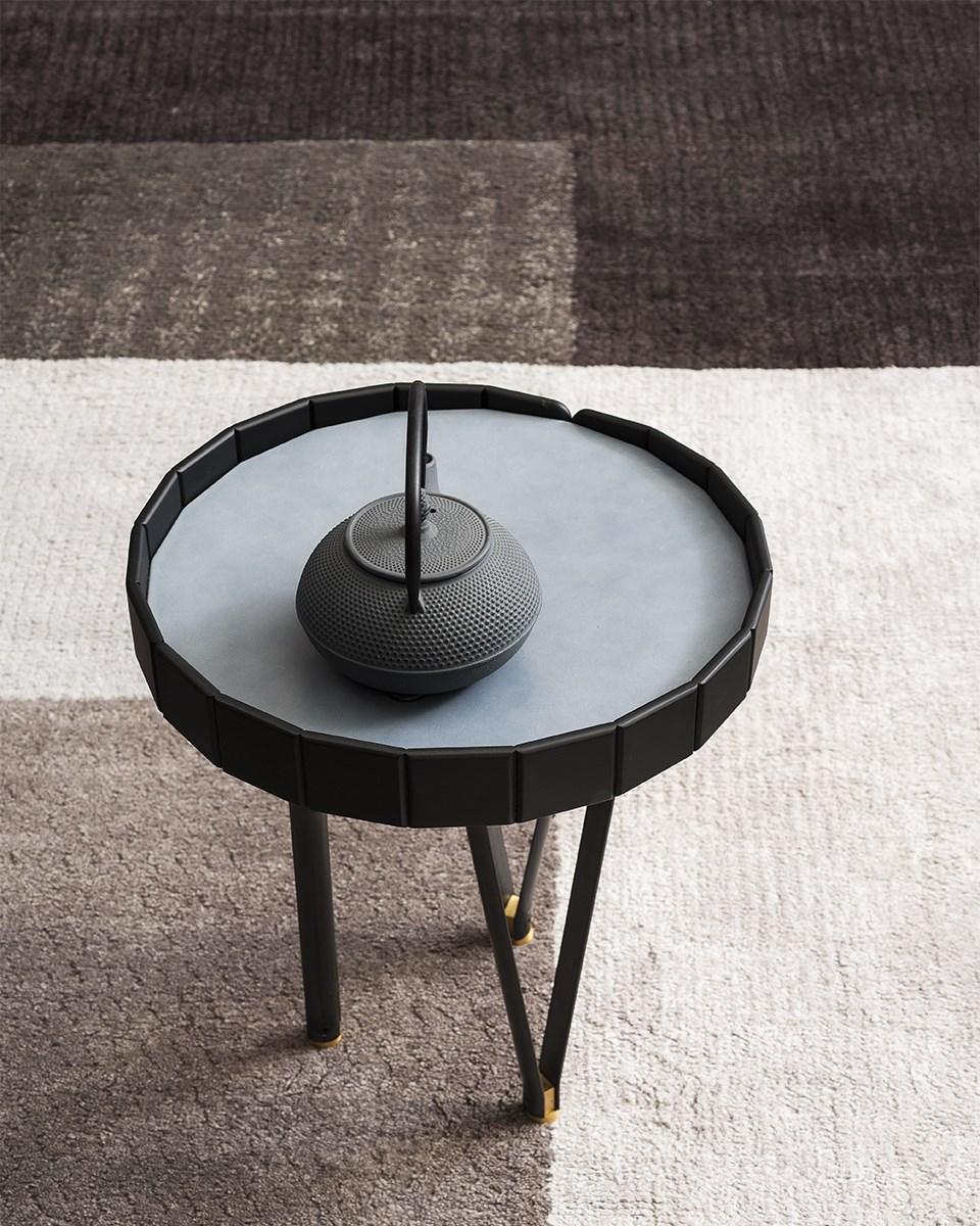 Handmade rectangular rug | Borderland by Baxter