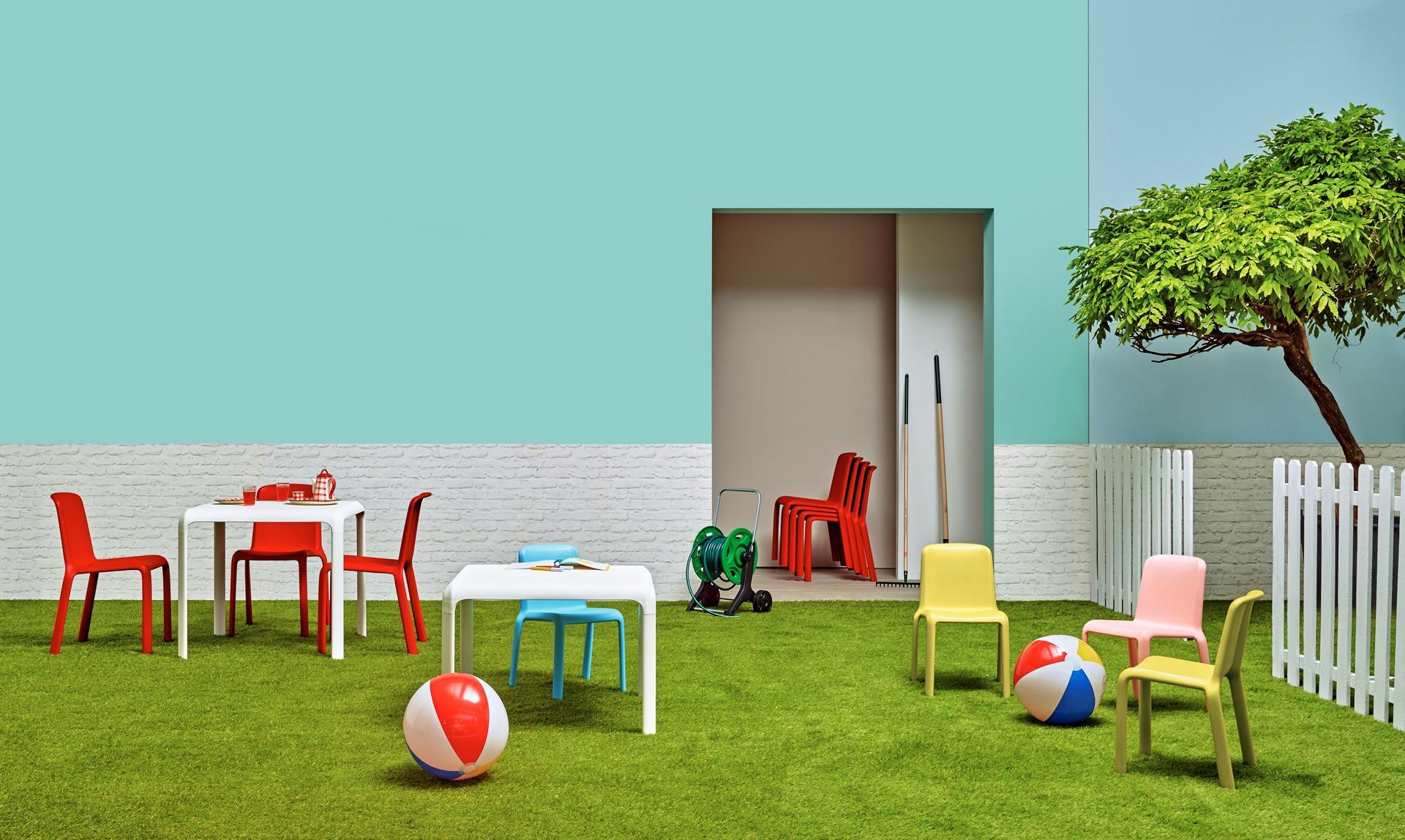 Stackable table | Snow 301 by Pedrali