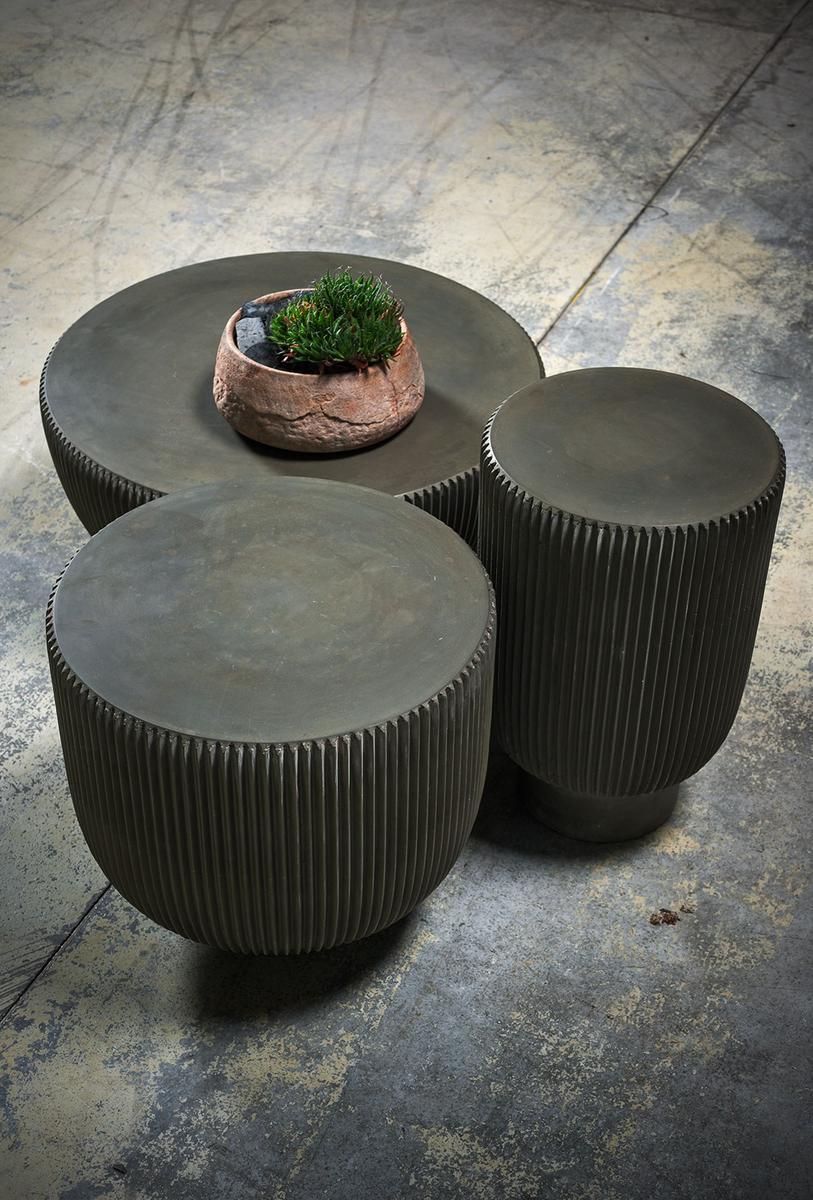 Round cement coffee table | Juno by Baxter