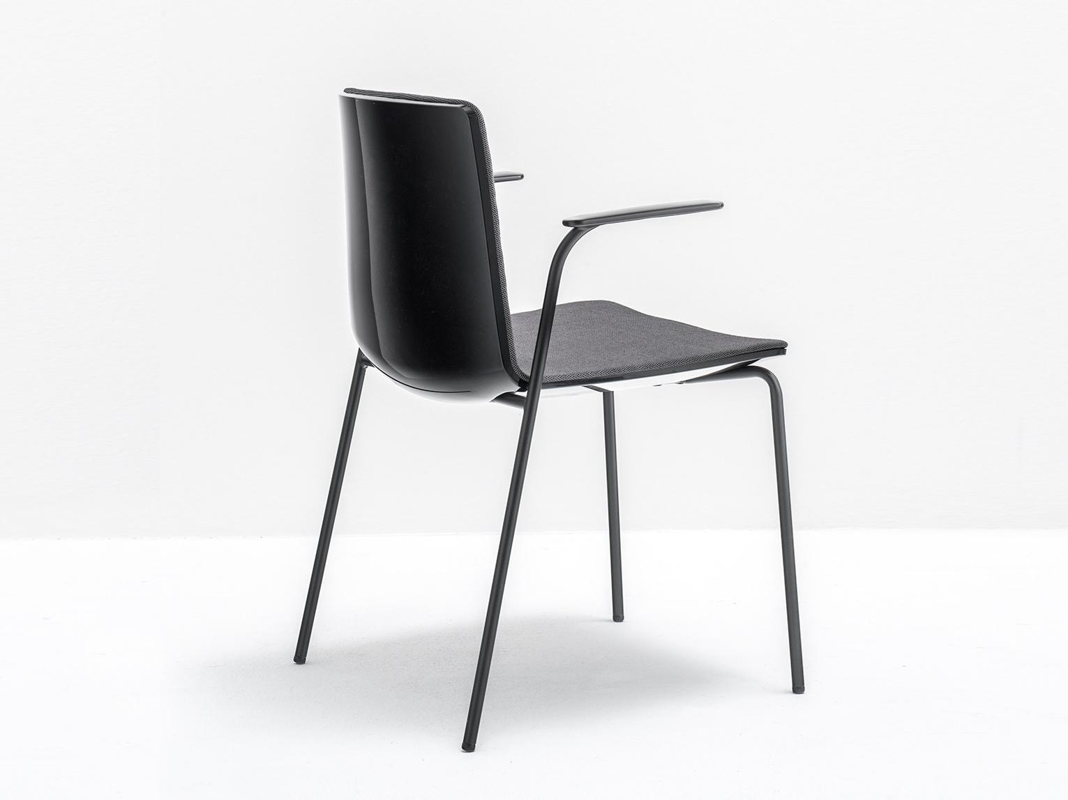 Upholstered polycarbonate chair with armrests | Noa 726 by Pedrali