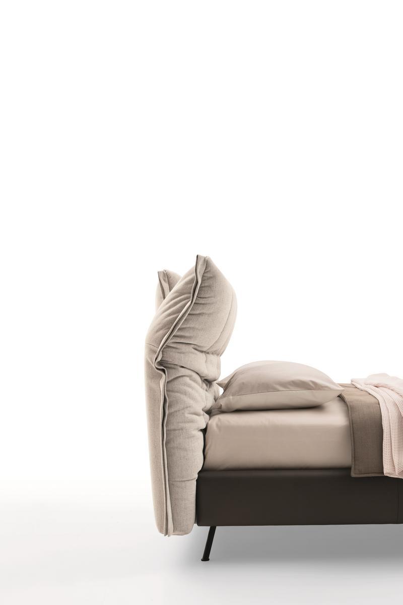 Leather and fabric bed with high headboard | On Line by Ditre Italia