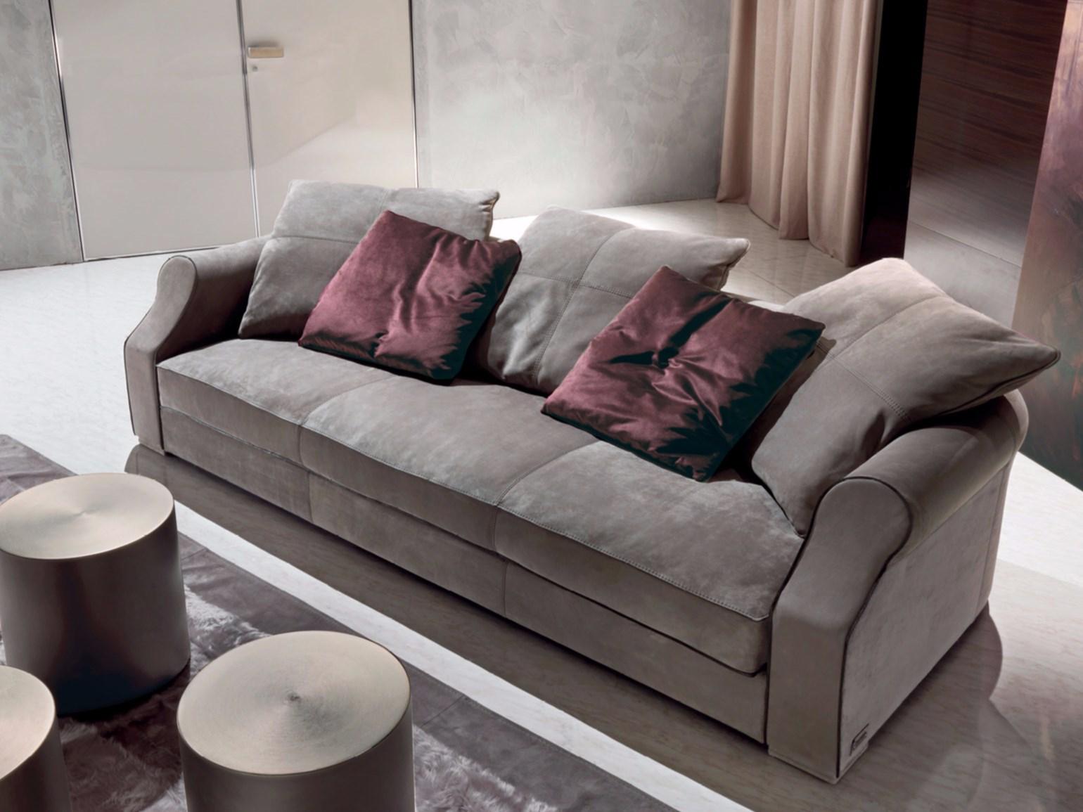 Sectional tanned leather sofa | Rubens Free Back Cushions by Longhi