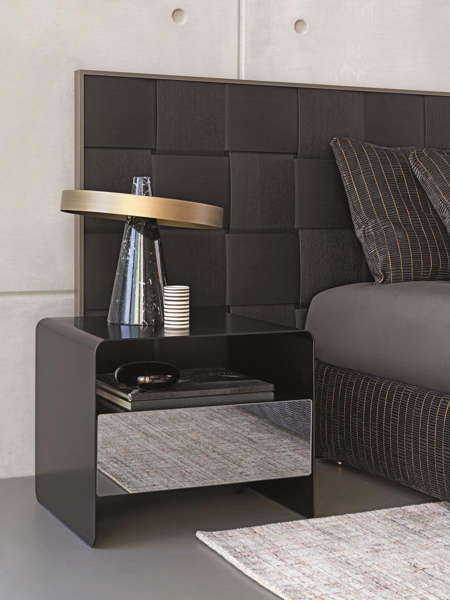 Rectangular metal bedside table with drawers | Foglio by Flou