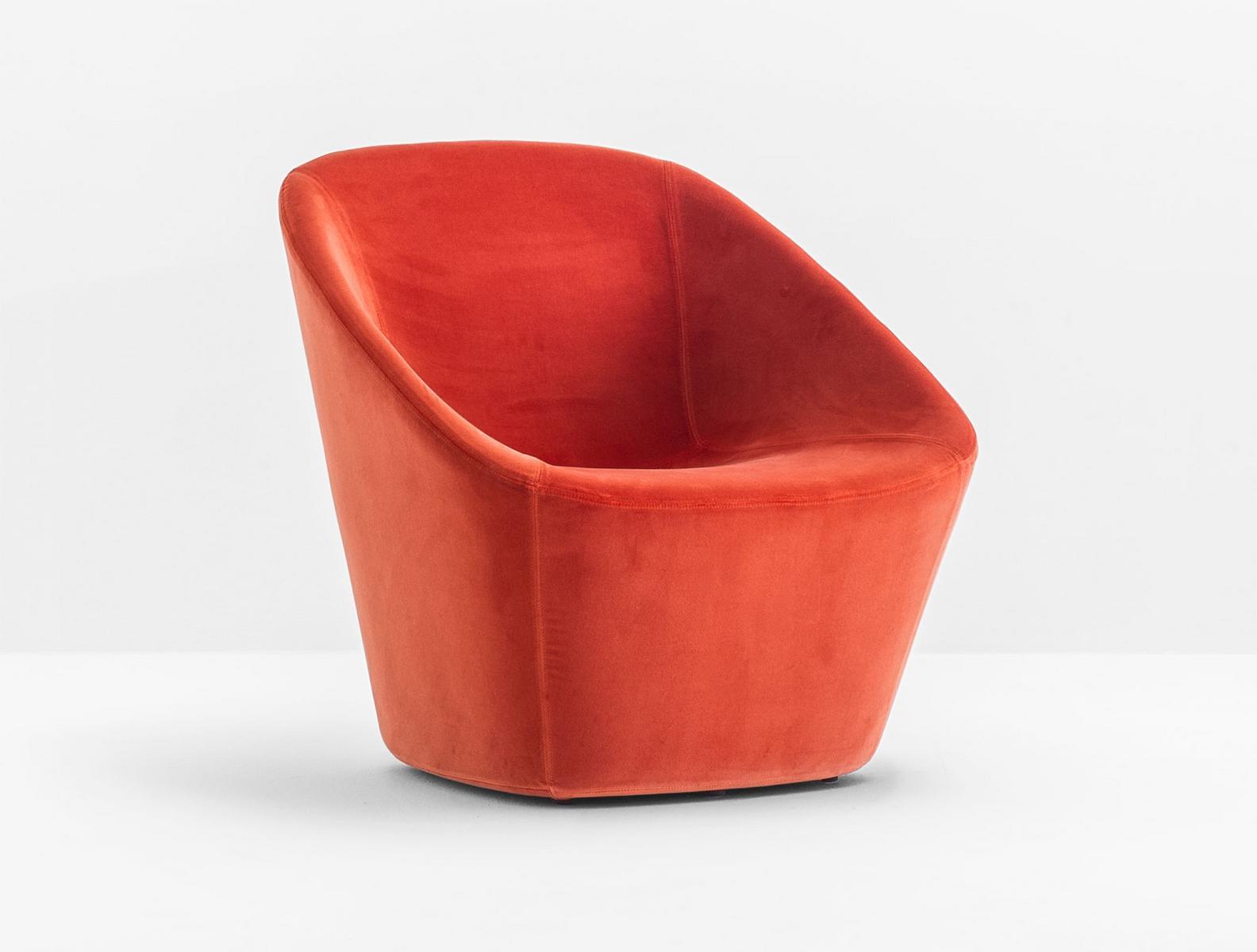Upholstered fabric armchair with armrests | Log 366 by Pedrali
