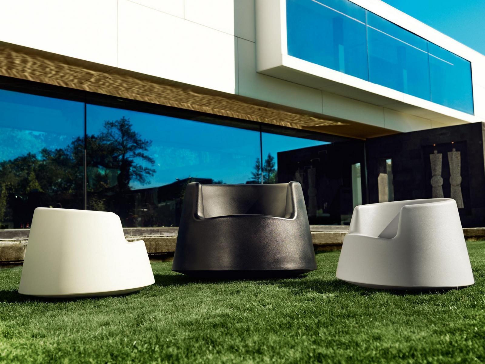 Rocking garden easy chair | Roulette by Vondom