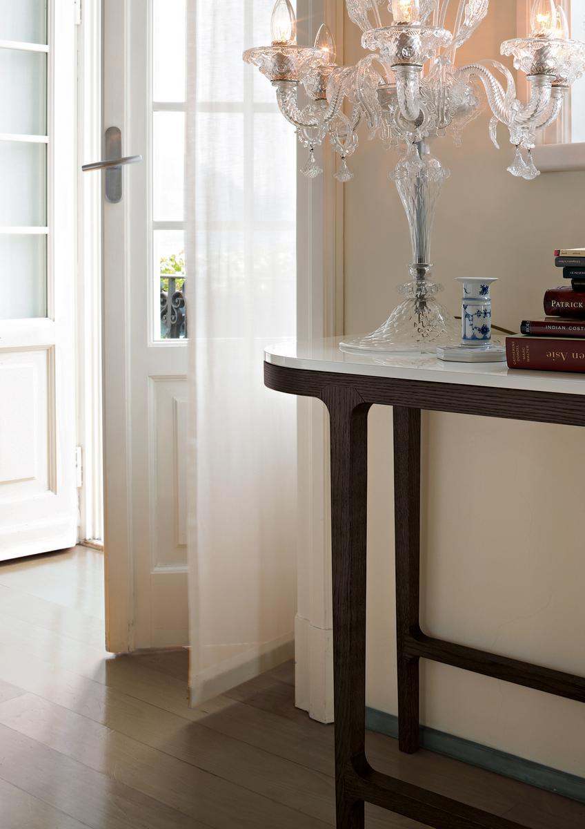 Wooden console table | Victoria by Lema