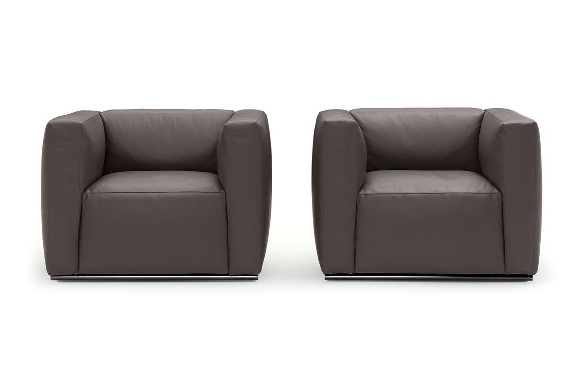 Upholstered leather armchair with armrests | Shangai by Poliform