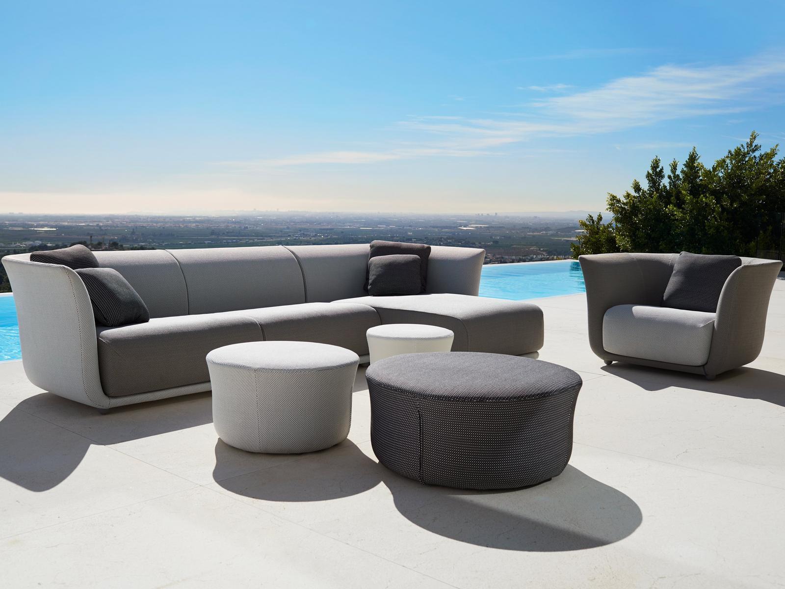 Modular fabric garden sofa | Suave by Vondom