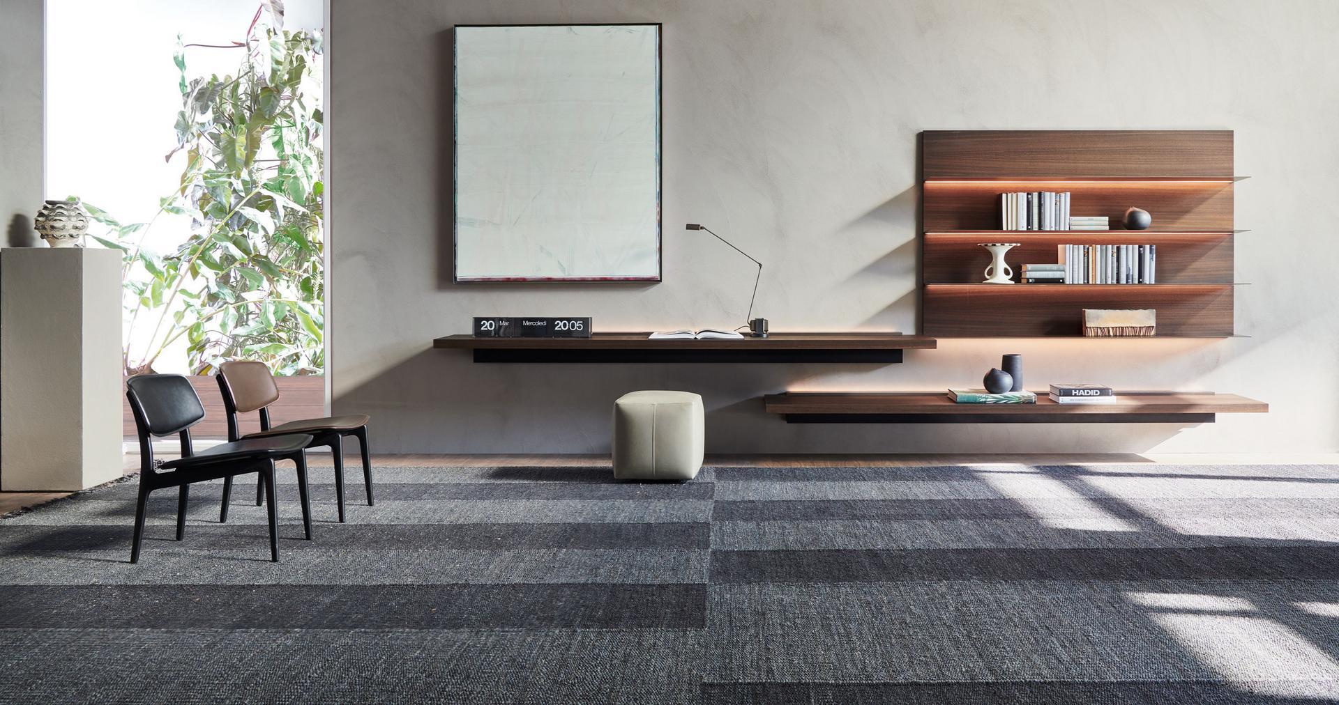 Tanned leather easy chair | Woody by Molteni