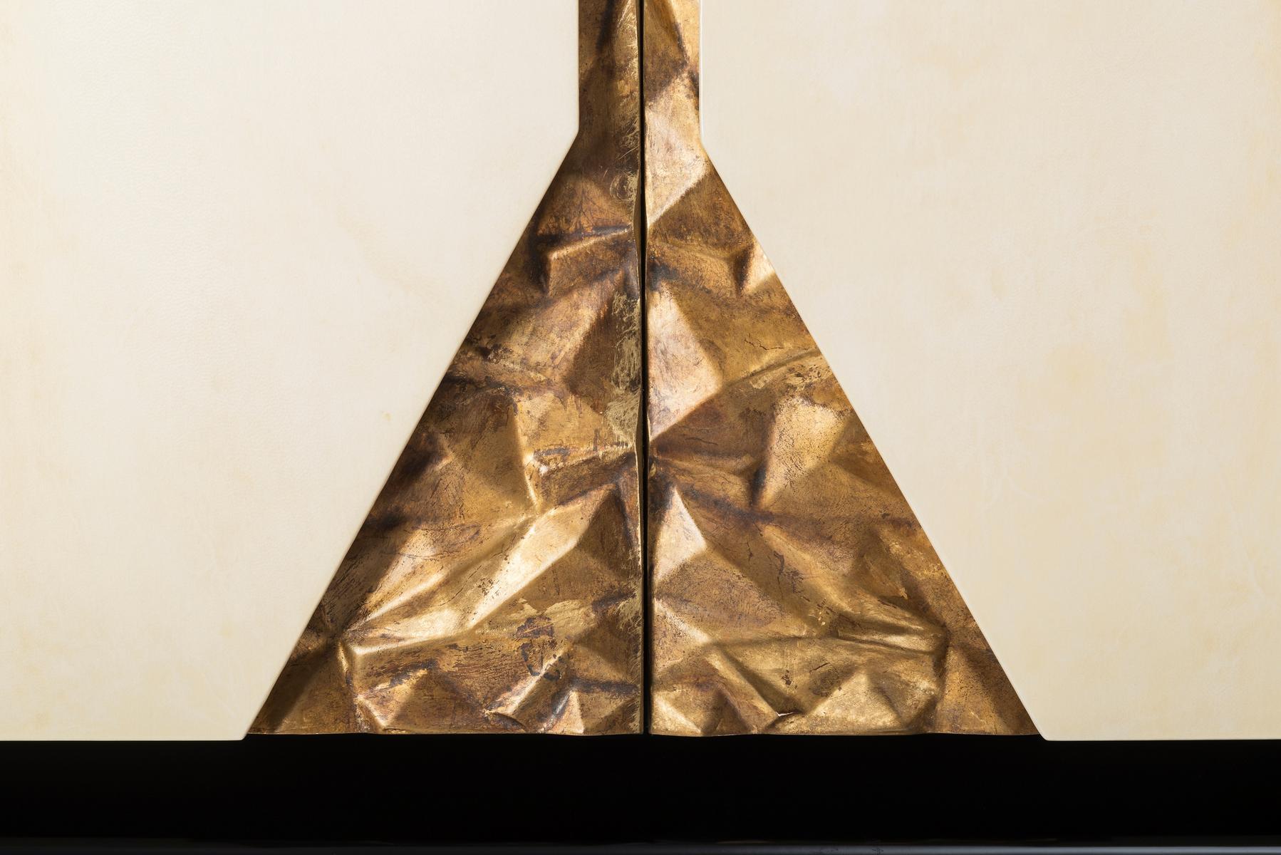 Wood veneer and parchment paper bar cabinet | Martini by Mantellassi 1926