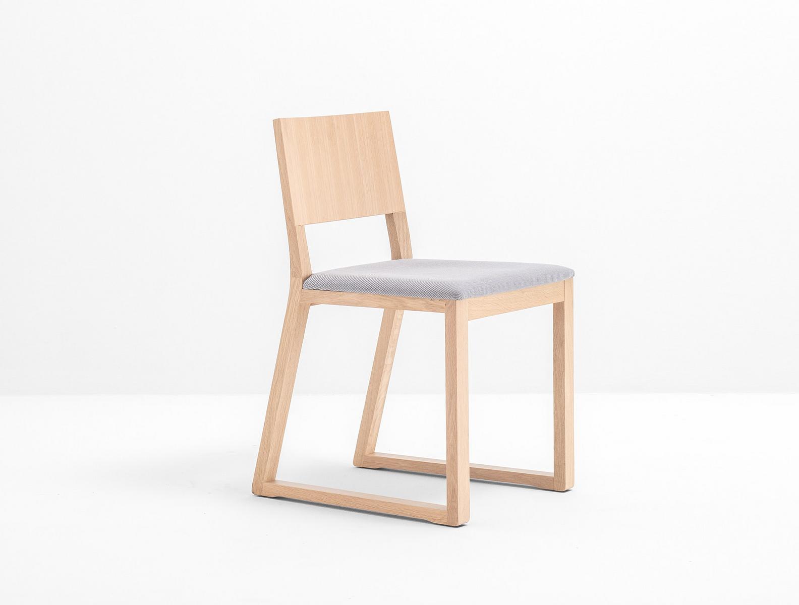Sled base solid wood chair | Feel 450 by Pedrali