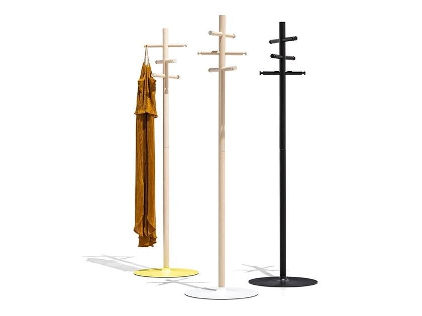 Beech coat stand | App by Connubia