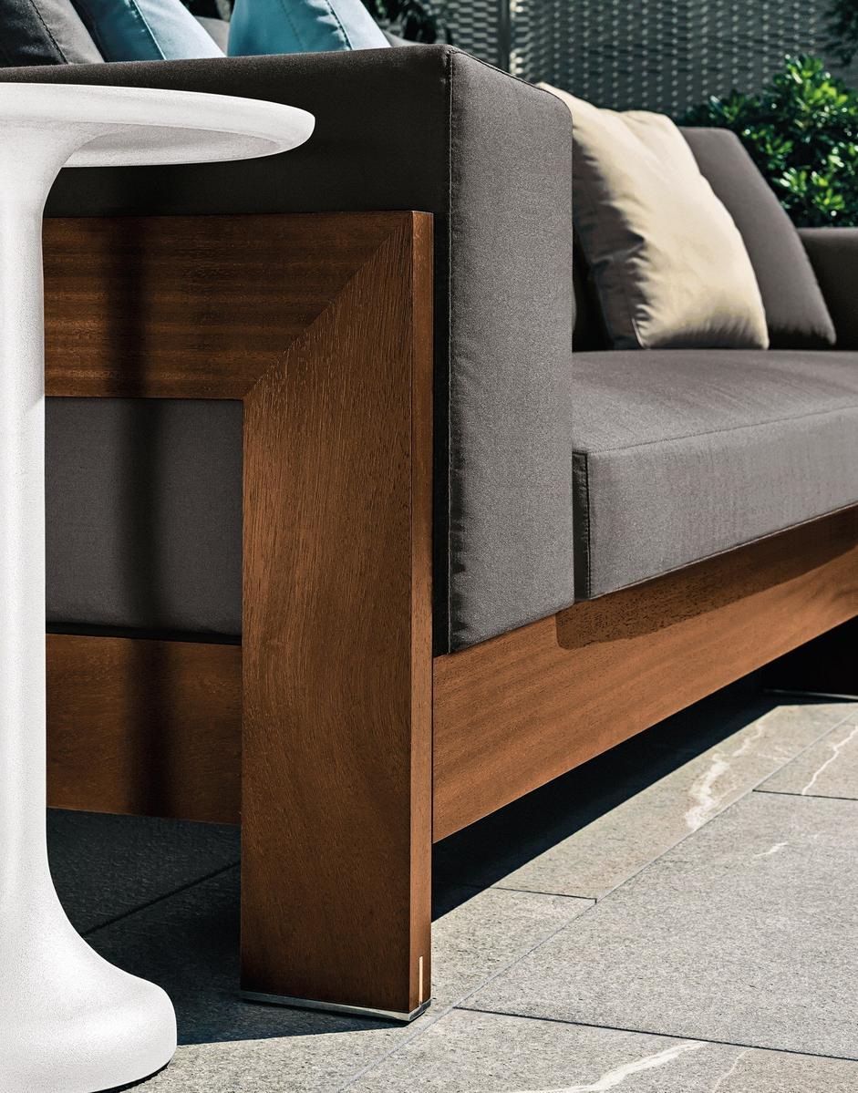Outdoor sofa | Alison Iroko Outdoor by Minotti