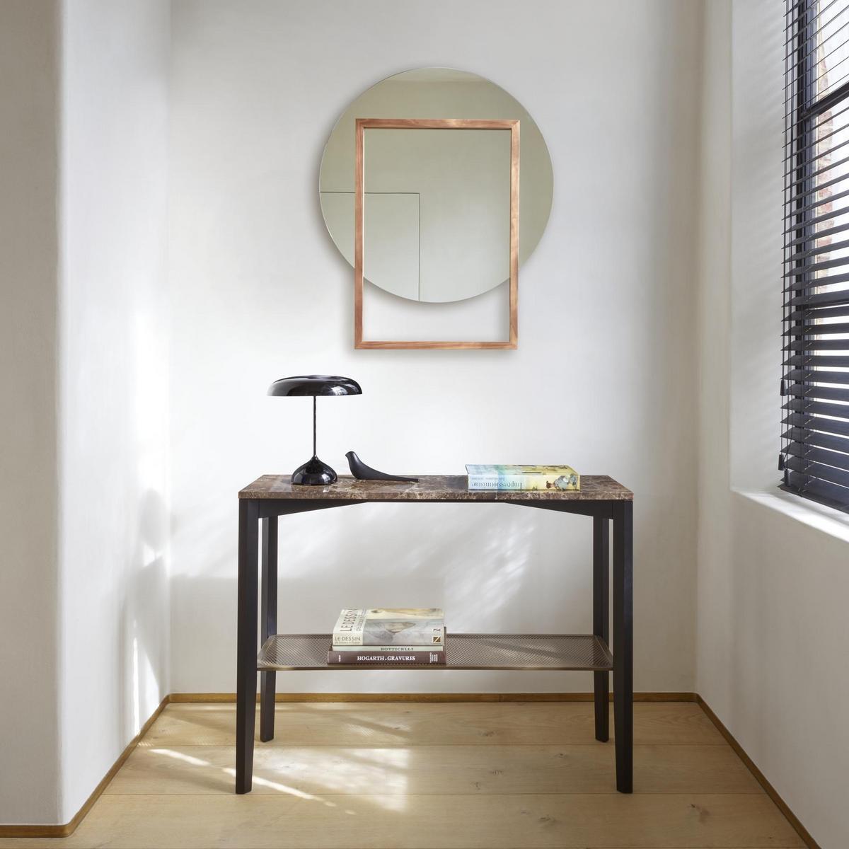 LED lacquered glass table lamp | Sitar by Ligne Roset