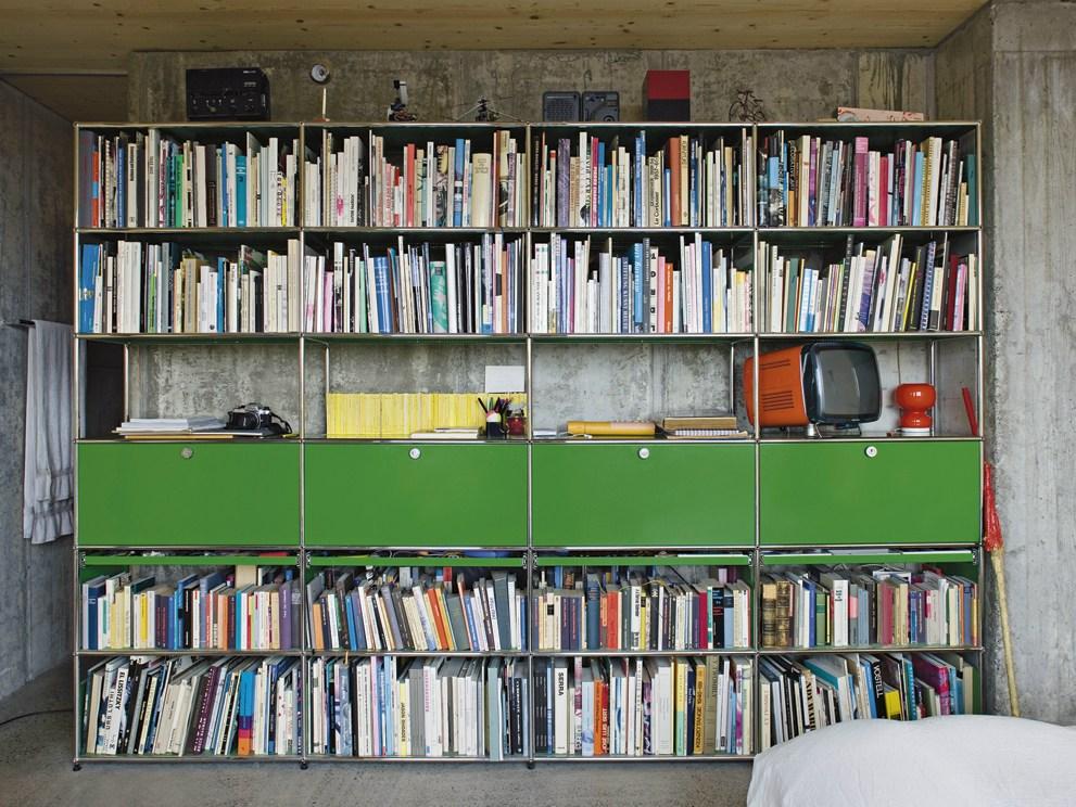 Open sectional metal bookcase | Haller Bookshelves by USM