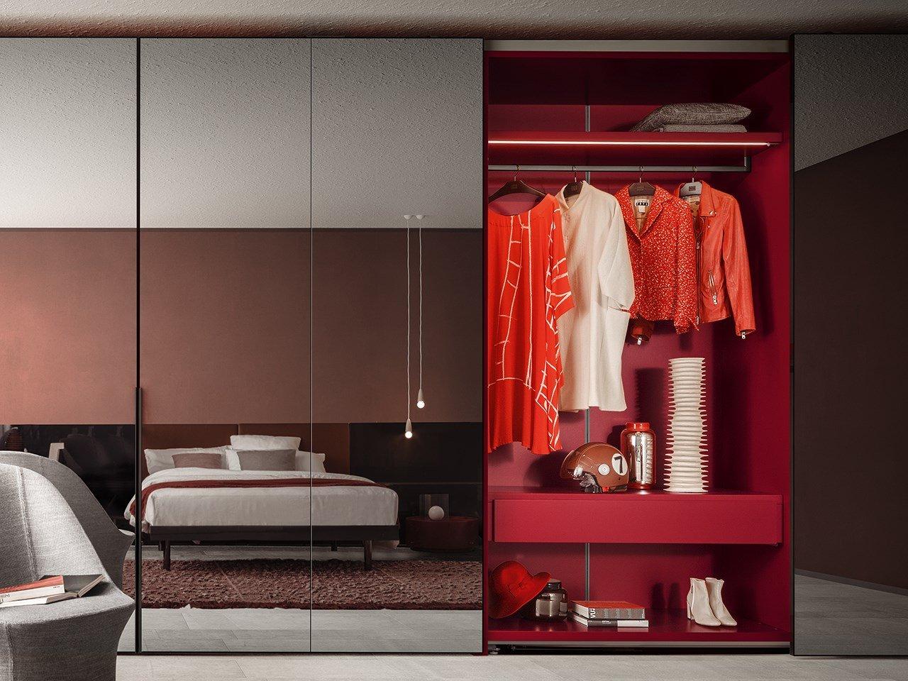 Lacquered wooden wardrobe | Cornice by Pianca