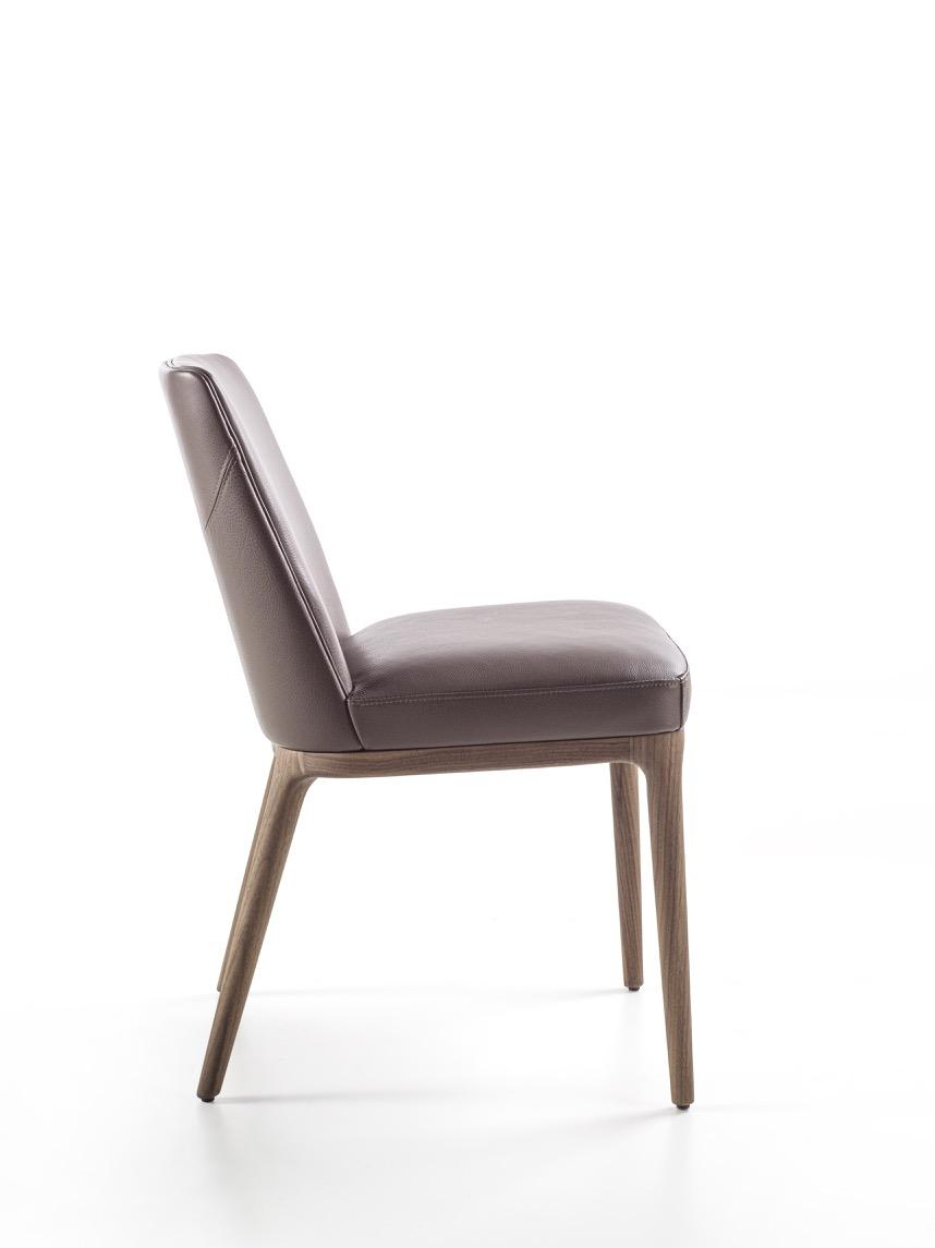 Upholstered leather chair | Amanda by Frigerio