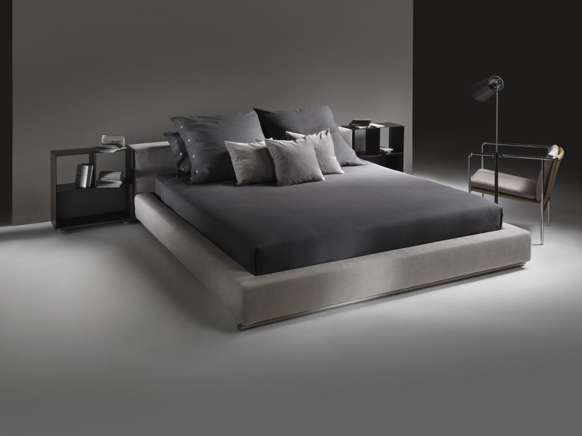 Fabric double bed with removable cover | Groundpiece by Flexform