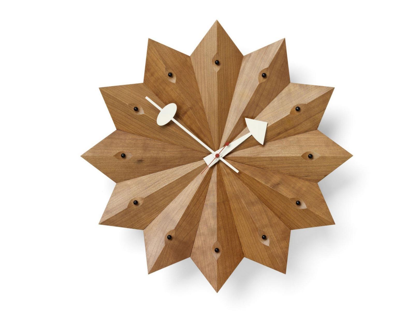 Wall-mounted wooden clock | Fan by Vitra
