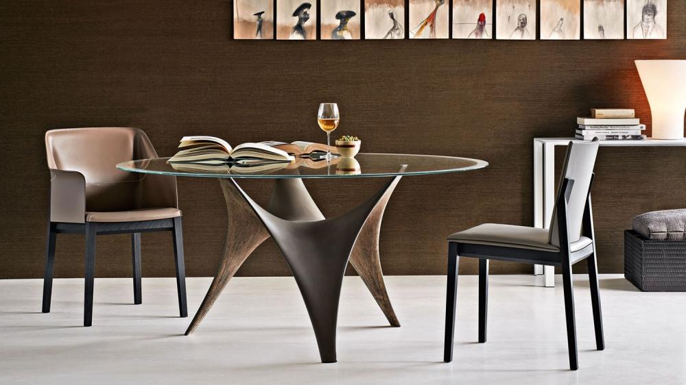 Round glass table | Arc by Molteni