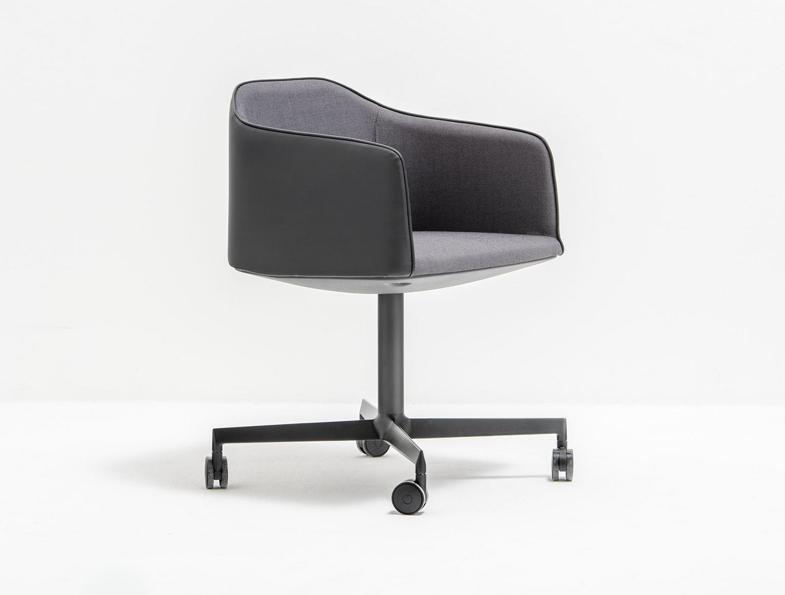 Swivel chair with 4-spoke base with armrests | Laja 886 by Pedrali