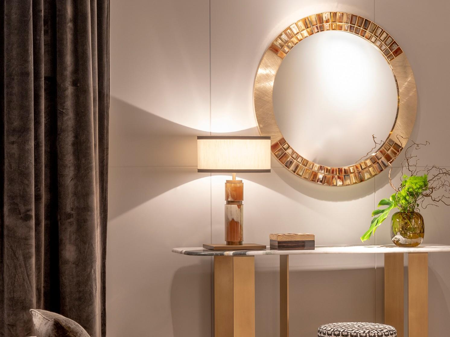 Round framed wall-mounted brass mirror | Astrid 1741 by Arcahorn