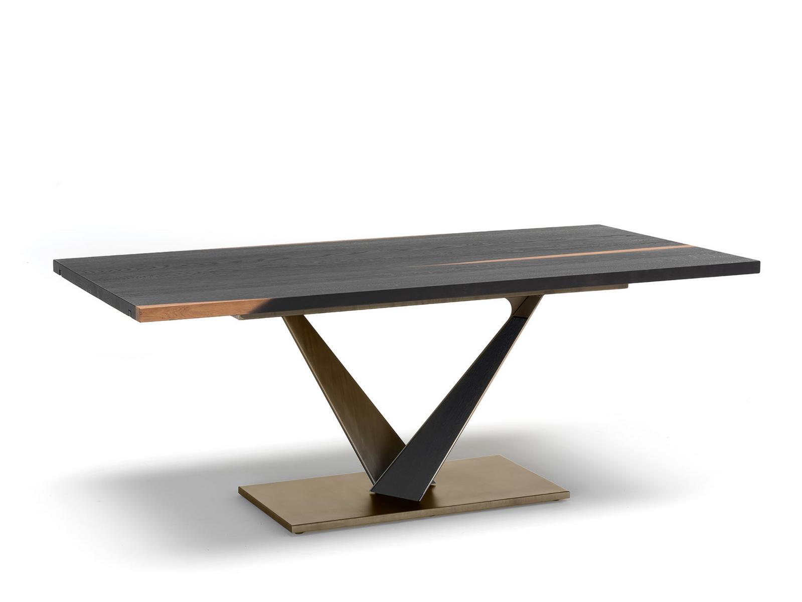 Rectangular oak dining table | West by Altacorte