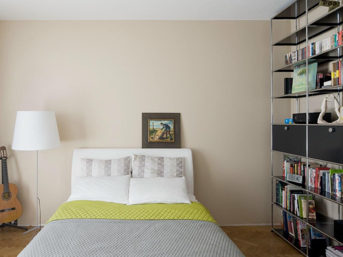 Open sectional metal bookcase | Haller Bookshelves by USM