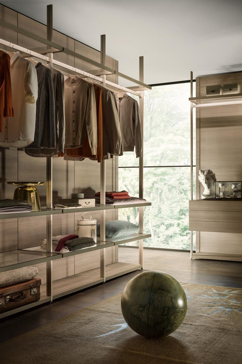 Sectional custom walk-in wardrobe | Hangar by Lema