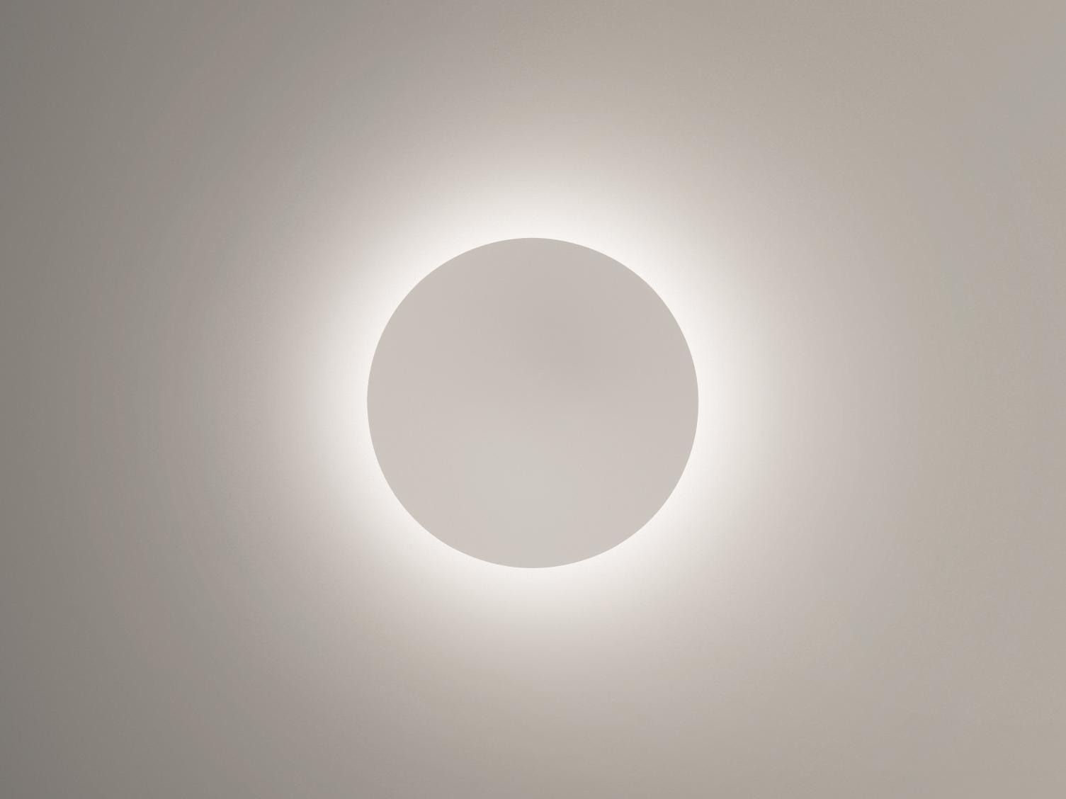 LED indirect light wall light | Puck Wall Art Single by Vibia