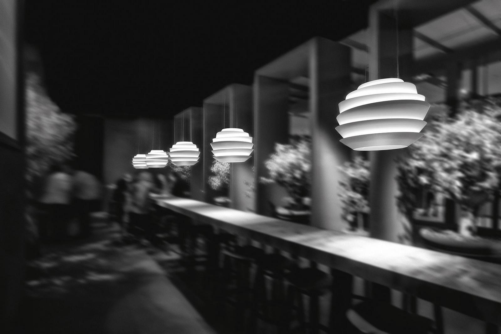 Acrylic pendant lamp | Le Soleil by Foscarini