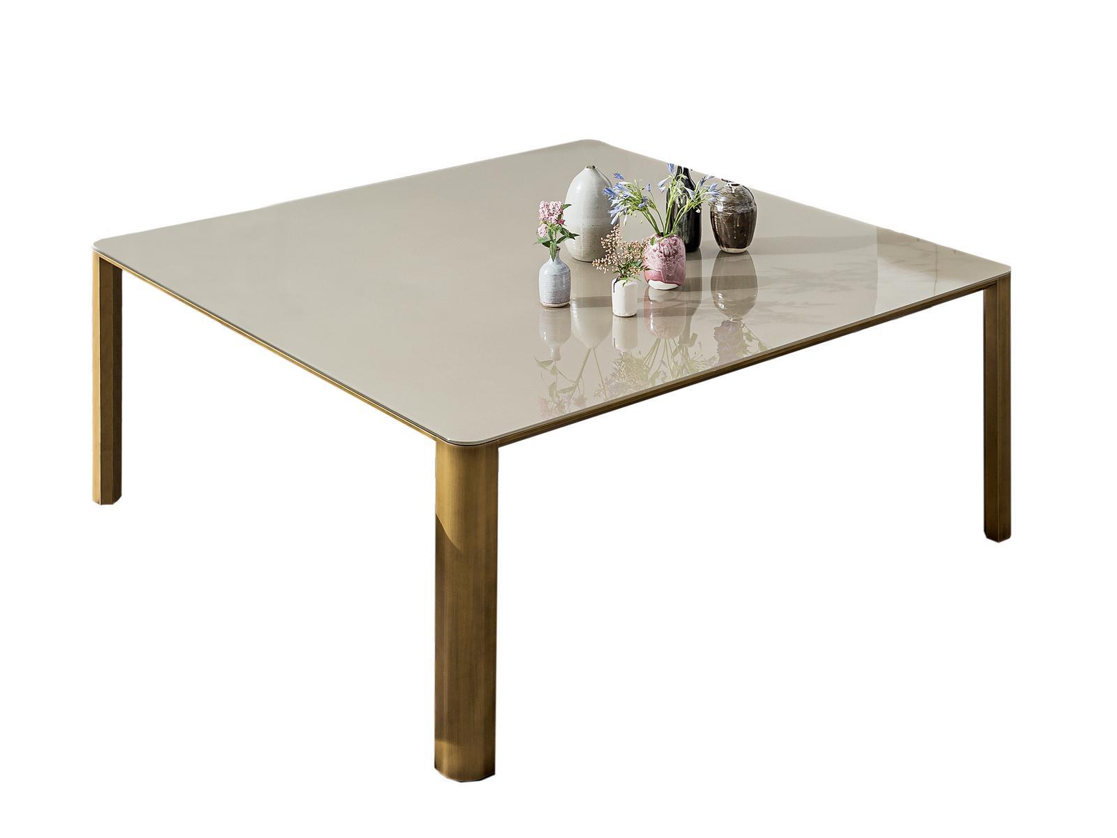 Square glass table | Kodo by Sovet
