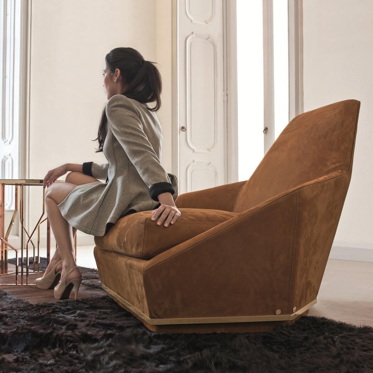 Velvet armchair | Aoyama by Longhi