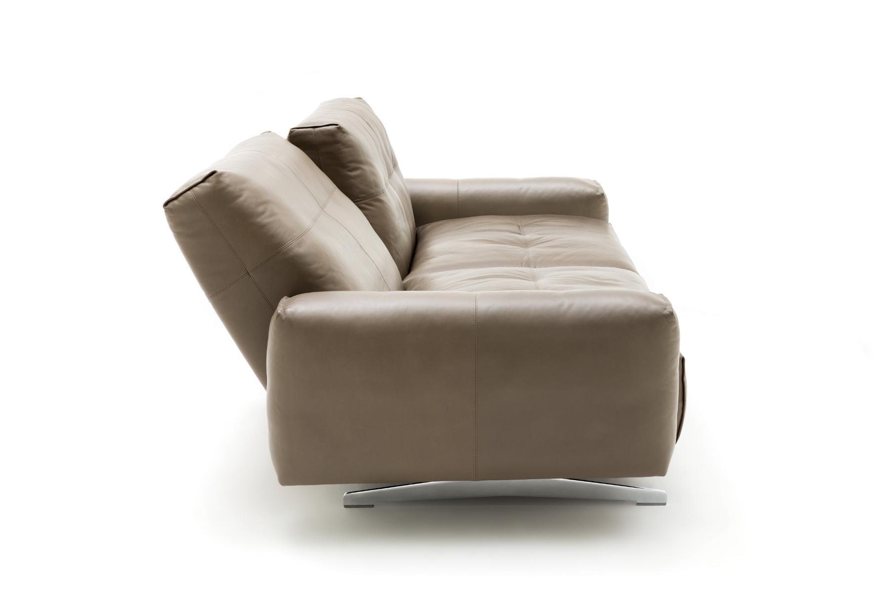 Sled base tufted leather sofa | 50 by Rolf Benz