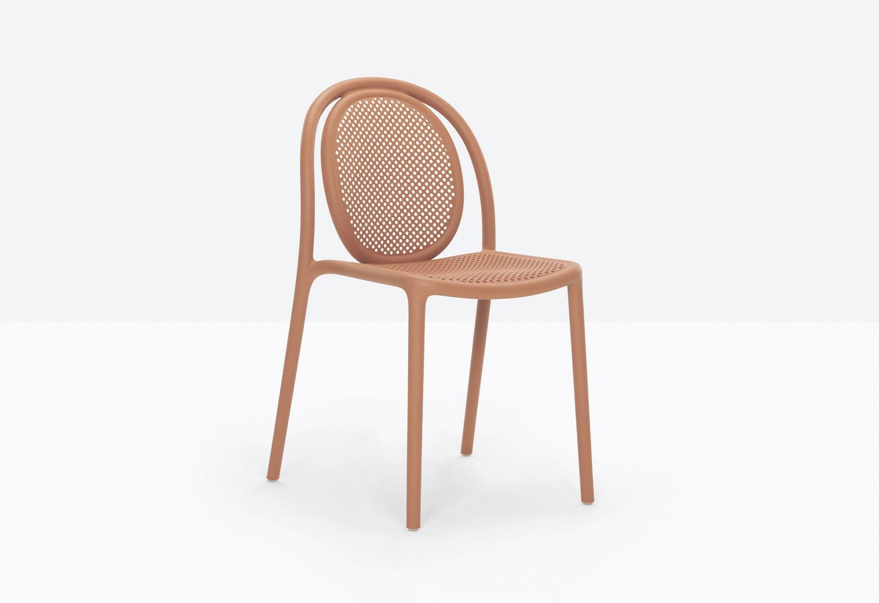 Stackable polypropylene chair | Remind 3730 by Pedrali