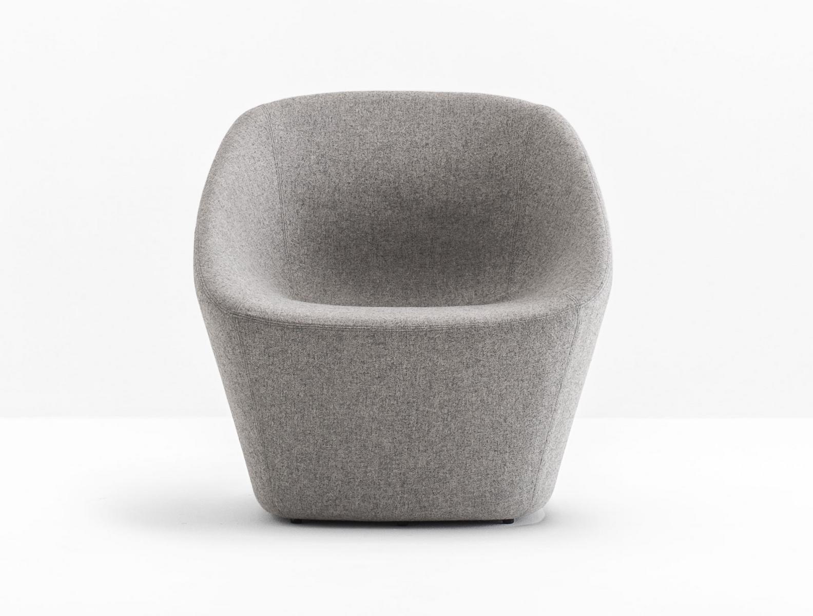 Upholstered fabric armchair with armrests | Log 366 by Pedrali