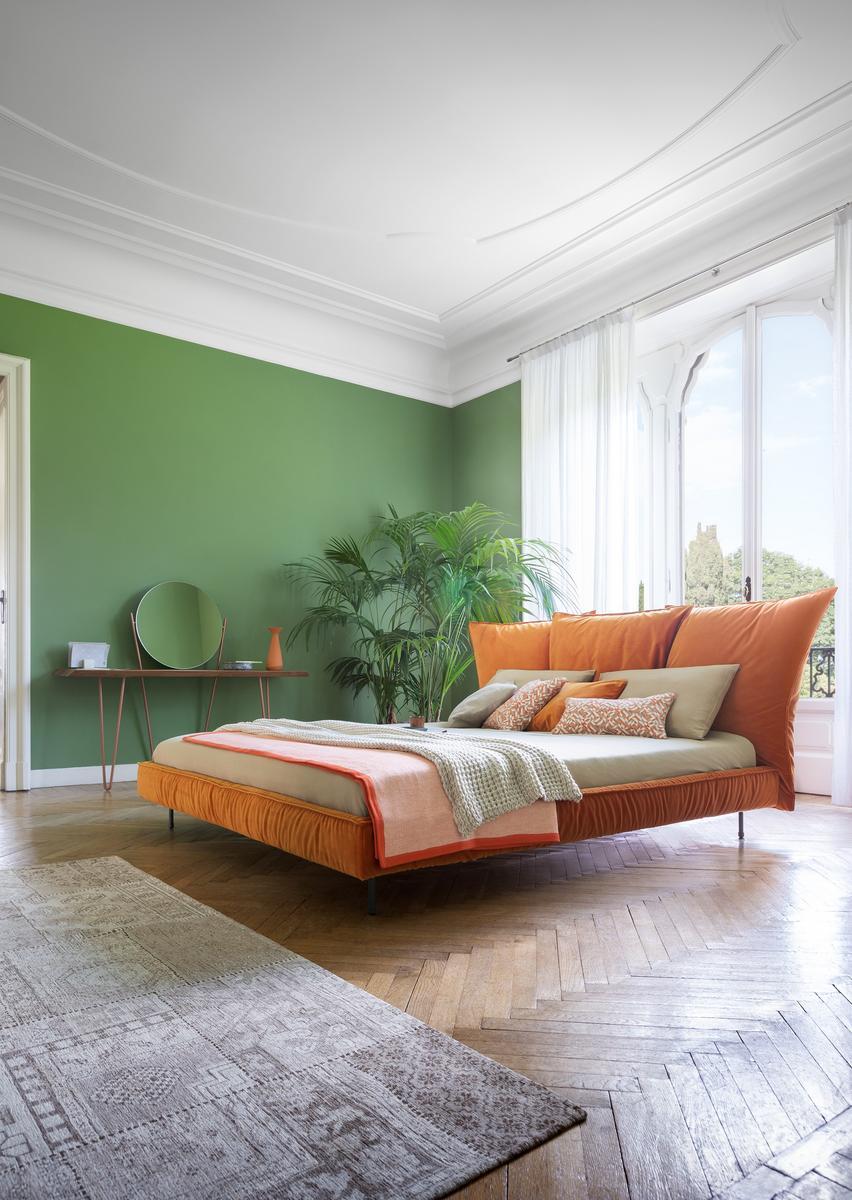 Double bed with upholstered headboard | Madame C. by Bonaldo