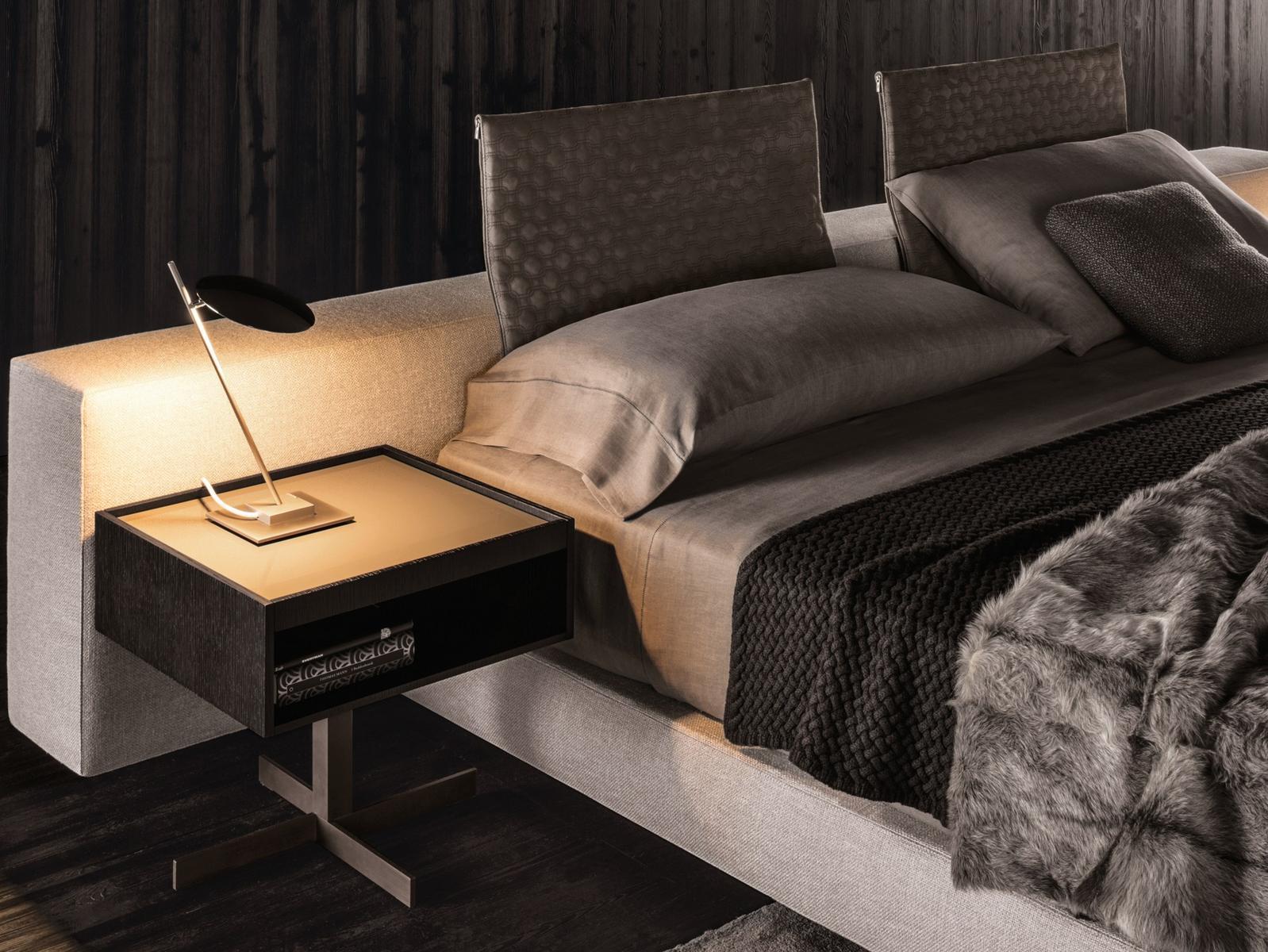 Bed | Yang Bed by Minotti