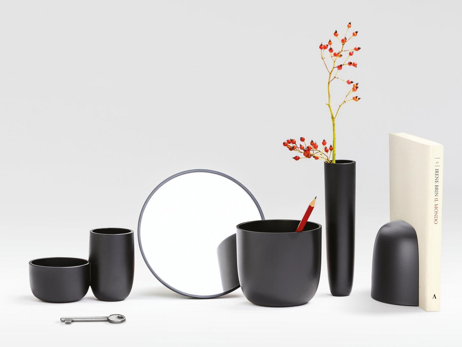 LED direct light table lamp | Gaku Wire by Flos